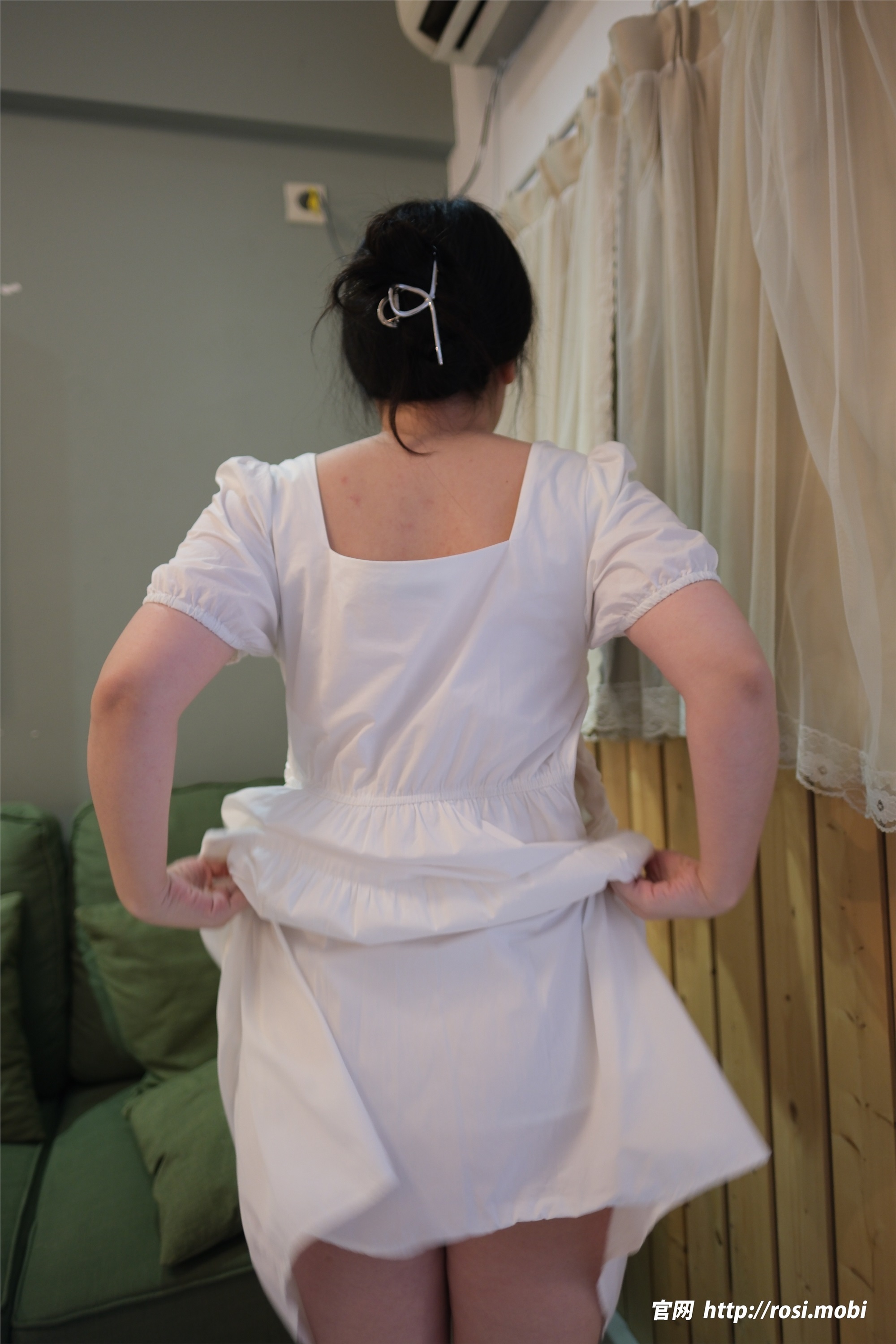 ROSI写真 2025.01.02 NO.4777